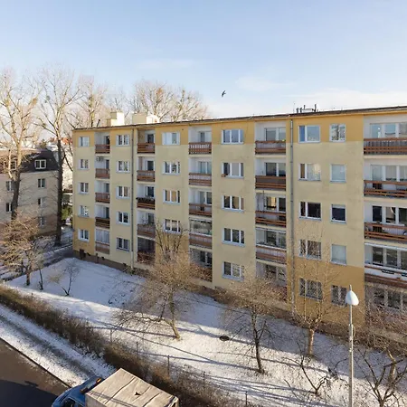 Bright 2-bedroom By Renters * Varsó