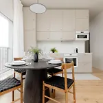 Bright 2-bedroom By Renters *
