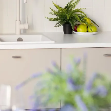 Apartmán Bright 2-bedroom By Renters