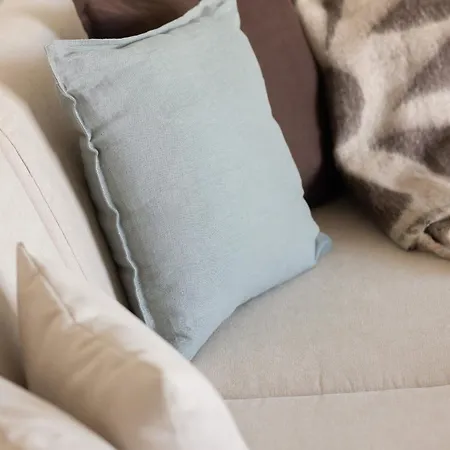 Bright 2-bedroom By Renters *