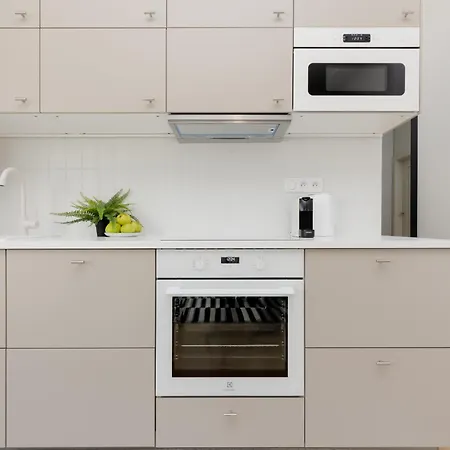 Apartment Bright 2-bedroom By Renters *