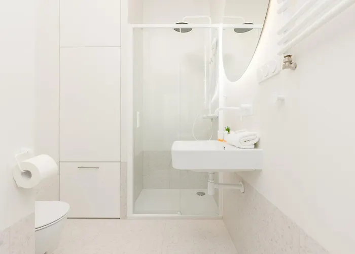 아파트 Bright 2-bedroom By Renters 바르샤바