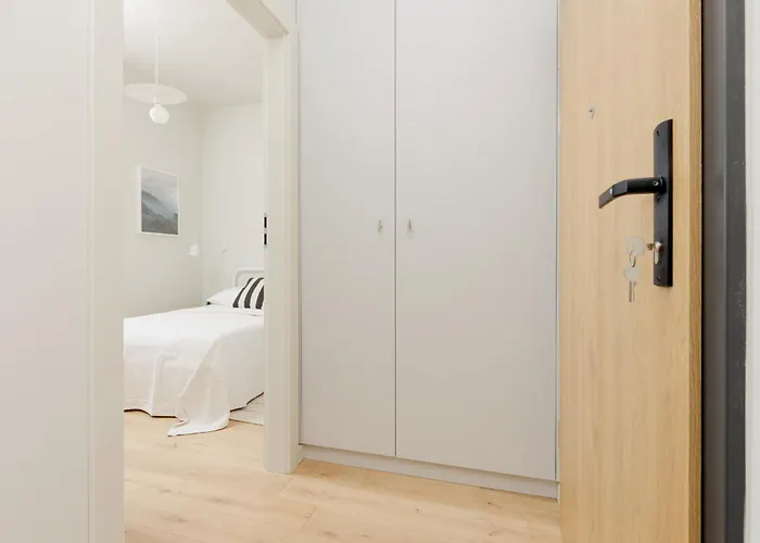 아파트 Bright 2-bedroom By Renters