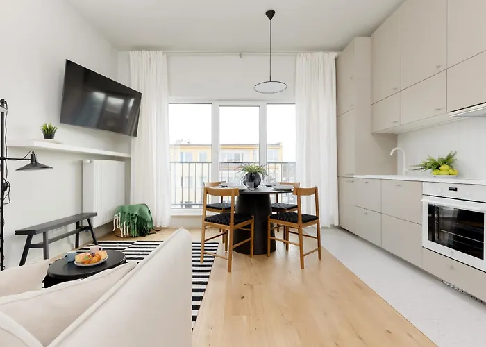 아파트 Bright 2-bedroom By Renters