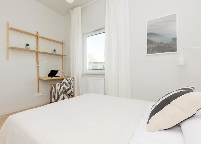 Bright 2-bedroom By Renters 아파트